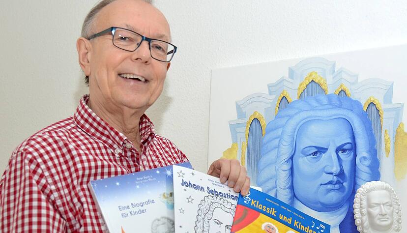 Büste und Porträt des großen Komponisten dürfen im Haus von Peter Bach nicht fehlen. Der Fleiner ist selbst Autor und schreibt über seinen berühmten Verwandten, hat eine Biografie für Kinder und ein Malbuch zusammengestellt.
Foto: Nupnau Büste und Porträt des großen Komponisten dürfen im Haus von Peter Bach nicht fehlen. Der Fleiner ist selbst Autor und schreibt über seinen berühmten Verwandten, hat eine Biografie für Kinder und ein Malbuch zusammengestellt.
Foto: Nupnau