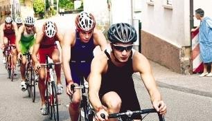 Veit Hönle führt das Feld der A-Jugend an – allerdings nur in der Landeskonkurrenz. Den Sieg im Zabergäu holt sich der Saarländer Michael Wocker.Foto: Guido Sawatzki Veit Hönle führt das Feld der A-Jugend an – allerdings nur in der Landeskonkurrenz. Den Sieg im Zabergäu holt sich der Saarländer Michael Wocker.Foto: Guido Sawatzki
