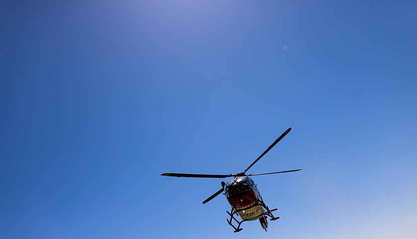 Ein Rettungshubschrauber war auch im Einsatz. (Symbolbild)