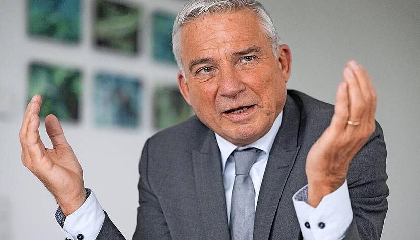 Thomas Strobl (CDU), Innenminister von Baden-Württemberg, tritt erneut im Wahlkreis 18 Heilbronn als Kandidat bei der Landtagswahl an. Thomas Strobl (CDU), Innenminister von Baden-Württemberg, tritt erneut im Wahlkreis 18 Heilbronn als Kandidat bei der Landtagswahl an.