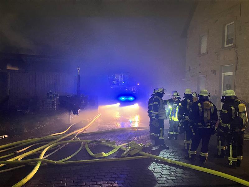 Blaulicht in Eppingen-Mühlbach: Die Einsatzkräfte der Feuerwehr sind wegen einer brennenden Scheune ausgerückt. Blaulicht in Eppingen-Mühlbach: Die Einsatzkräfte der Feuerwehr sind wegen einer brennenden Scheune ausgerückt.