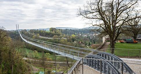 Die Br&uuml;cke ist laut Stadt ein neues Wahrzeichen.