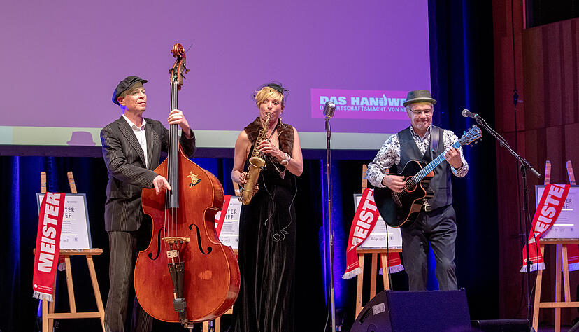 Meisterfeier des Handwerks in der Harmonie Meisterfeier des Handwerks in der Harmonie