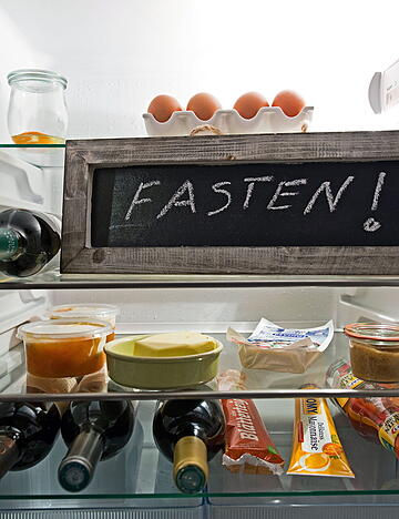 Fasten wird von Aschermittwoch bis Ostern groß geschrieben, nicht nur aus religiösen Gründen, auch der Gesundheit zuliebe. Foto: epd