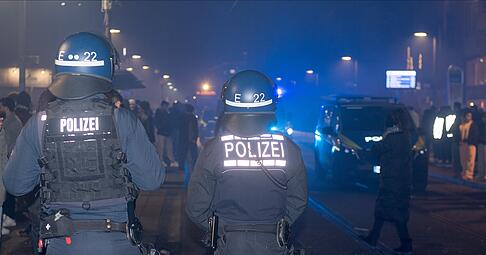 Kurz nach Mitternacht kam es zu einen größeren Polizeieinsatz auf dem Heilbronner Marktplatz.