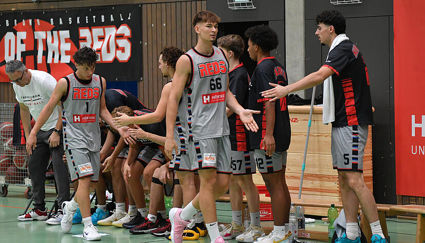 Die TSG Heilbronn Reds um Rasmus Menger (Nummer 66) und Nik Fassnacht (Nummer 1) blieben beim Auswärtsspiel in Mannheim ohne Punkte. Die TSG Heilbronn Reds um Rasmus Menger (Nummer 66) und Nik Fassnacht (Nummer 1) blieben beim Auswärtsspiel in Mannheim ohne Punkte.