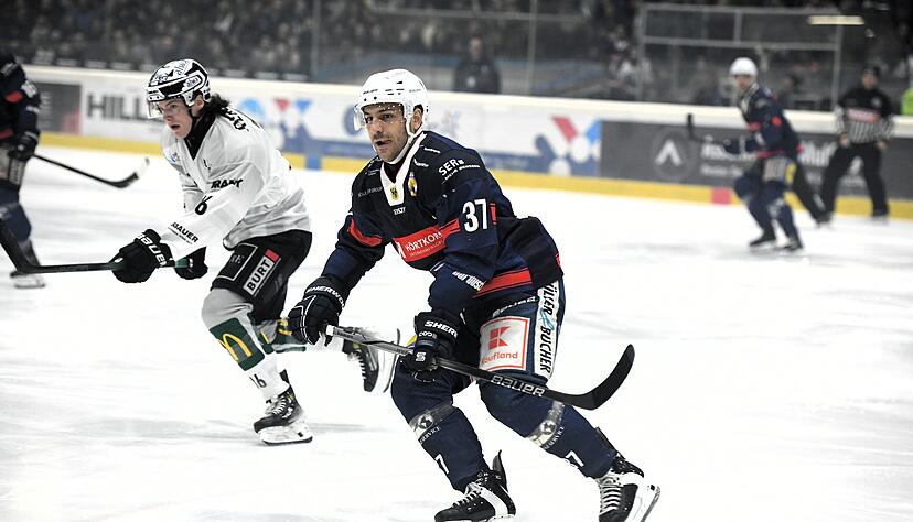 Freddy Cabana verletzt sich im Derby gegen Bietigheim und kehrt jetzt gegen die Bayreuth Tigers zur&uuml;ck aufs Eis.