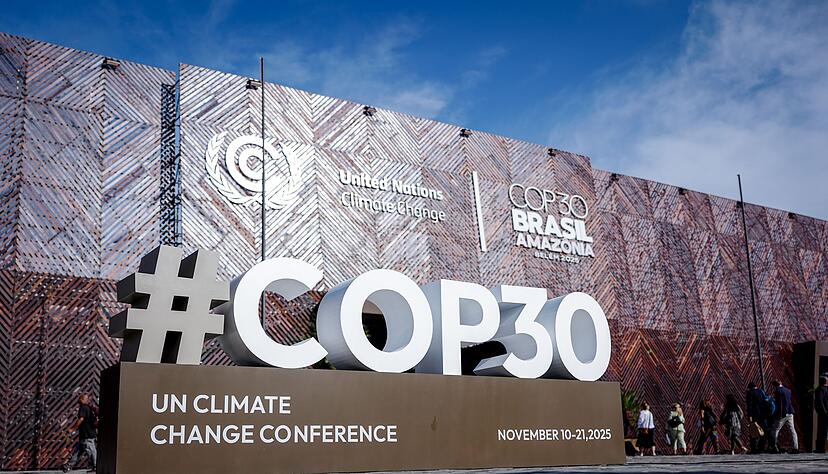 In Bel&eacute;m im brasilianischen Amazonasgebiet treffen sich Zehntausende Delegierte aus fast allen L&auml;ndern der Welt, um &uuml;ber die Eind&auml;mmung der sich zuspitzenden Klimakrise zu verhandeln.