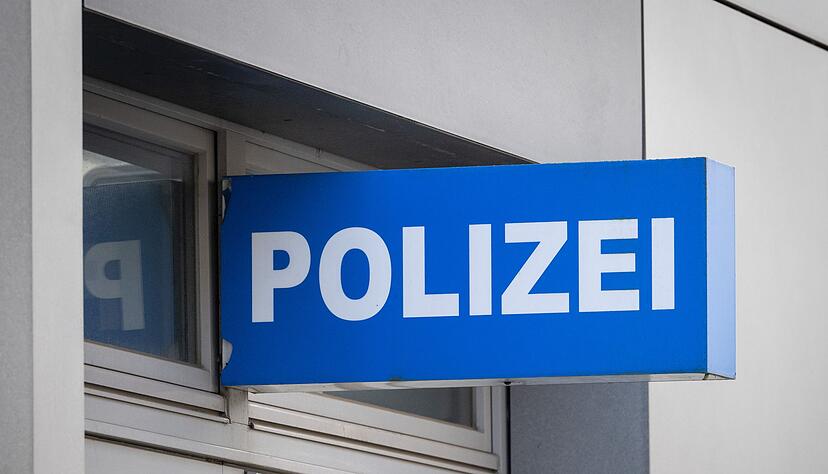 Die beiden meldeten sich nach der Attacke bei der Polizei. (Symbolbild) Die beiden meldeten sich nach der Attacke bei der Polizei. (Symbolbild)