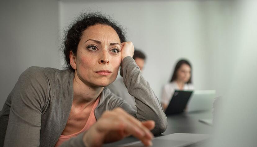 Motivationstief direkt nach dem Urlaub? Ein sanfter &Uuml;bergang in den Arbeitsalltag beugt dem Post-Holiday-Blues  vor.