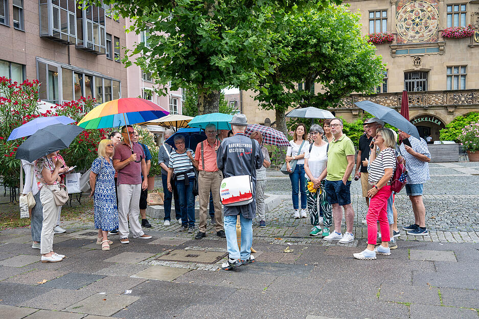 Bei einer der Aktionen im Stimme-Lesersommer gibt es Einblicke in die Stadtgeschichte bei der Stadtführung "Gscheidle uff Kehrwoch" durch Heilbronn.