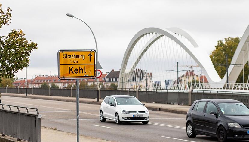 Für Reisen nach Frankreich fallen die in der Corona-Pandemie verhängten Auflagen weg. Für Reisen nach Frankreich fallen die in der Corona-Pandemie verhängten Auflagen weg.