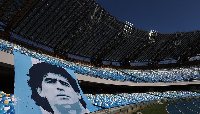 Im Stadio Diego Armando Maradona sind am Dienstagabend keine Eintracht-Fans zugelassen. (Archivbild)