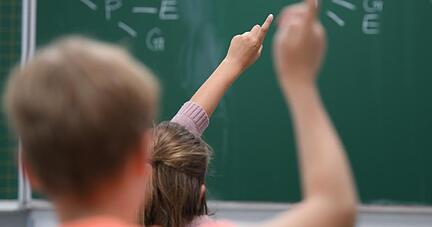 Für bestimmte Schüler soll es in den letzten beiden Wochen der Sommerferien zum Nachhilfeunterricht gehen. Foto: dpa
