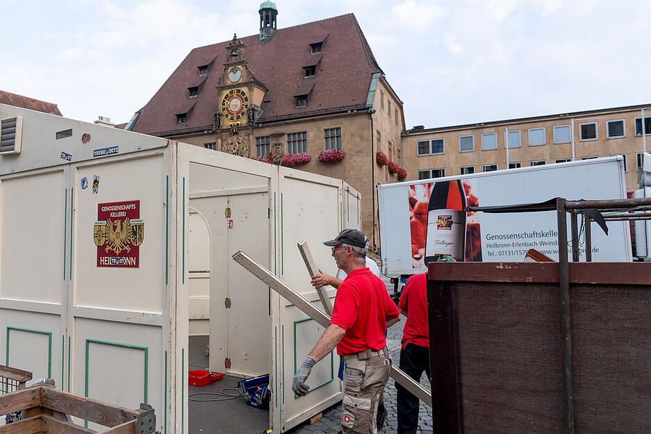 Das Heilbronner Weindorf hat Montag bis Freitag von 16 bis 23 Uhr geöffnet.