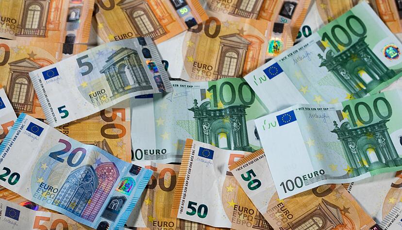 Mehr als 18 Milliarden Euro wurden 2024 beim L&auml;nderfinanzausgleich umverteilt. Das allermeiste Geld floss in den Osten der Bundesrepublik. (Illustration)