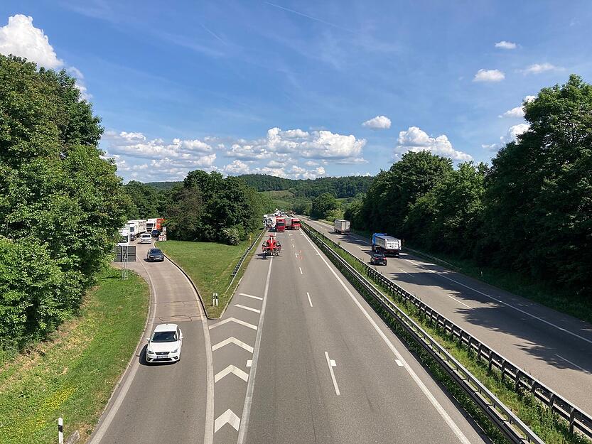 A6 bei Weinsberg nach Unfall gesperrt