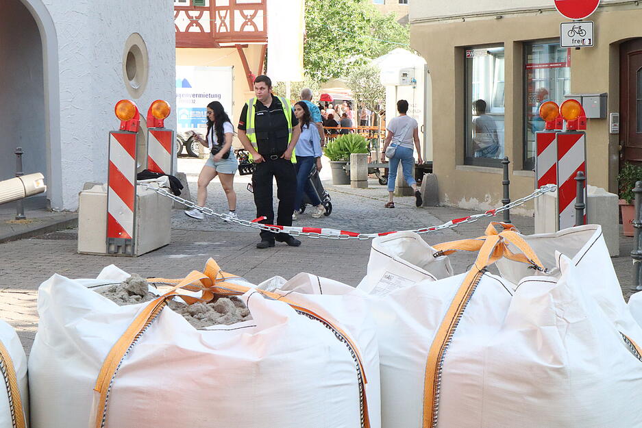 Auch für die Sicherheit auf dem Hohenloher Weindorf ist in Öhringen vorgesorgt. Auch für die Sicherheit auf dem Hohenloher Weindorf ist in Öhringen vorgesorgt.