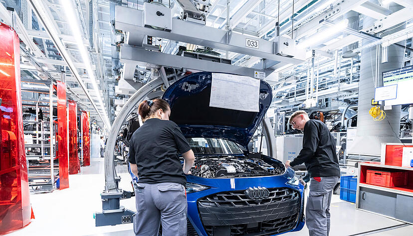 Ein Blick in die Audi-Montage am Standort Neckarsulm; Mit den Schulungen der Mitarbeiterinnen und Mitarbeiter für die neuen Modelle A5 und A6 wurde bereits vor mehreren Jahren gestartet. Ein Blick in die Audi-Montage am Standort Neckarsulm; Mit den Schulungen der Mitarbeiterinnen und Mitarbeiter für die neuen Modelle A5 und A6 wurde bereits vor mehreren Jahren gestartet.