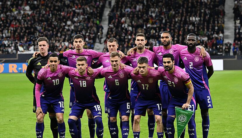 Die deutsche Fu&szlig;ball-Nationalmannschaft trat mit der Frankreich-Siegerelf auch im Test gegen die Niederlande an.