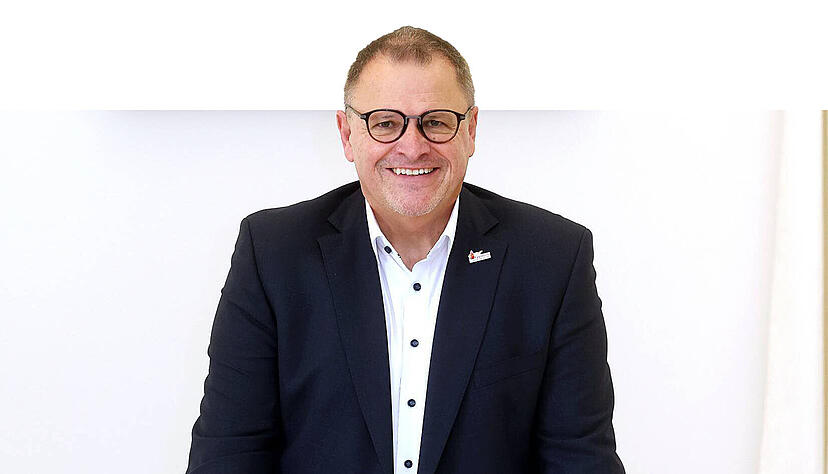 Klaus Holaschke hat seit 20 Jahren den Vorsitz im Eppinger Gemeinderat.  
Foto: Ralf Seidel