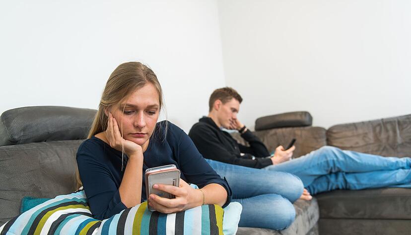 Geheimnisse haben oder &uuml;ber alles reden? Jede Beziehung hat eine andere Dynamik, aber immer wichtig: Die Balance muss stimmen.