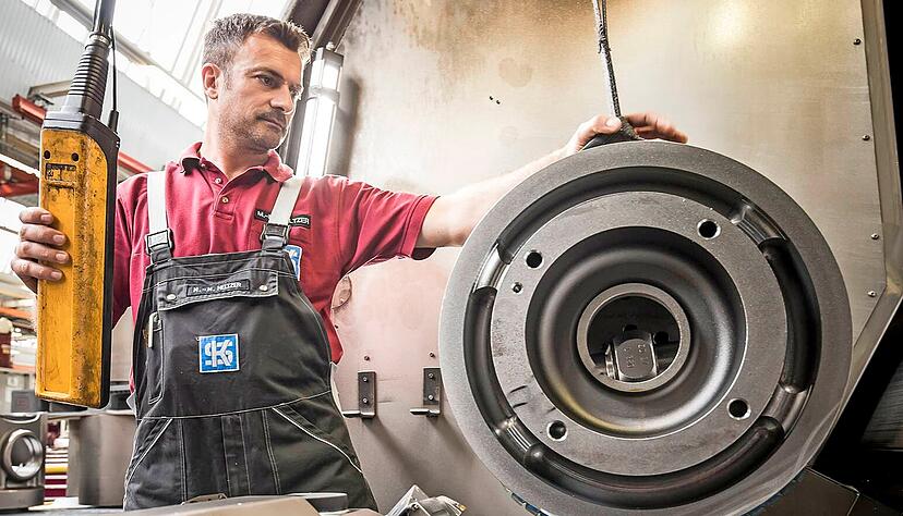 Produktion bei Kolbenschmidt in Neckarsulm: Das Neckarsulmer Unternehmen ist längst keine Einheit mehr, sondern hat sich in verschiedene Teile aufgespalten. Produktion bei Kolbenschmidt in Neckarsulm: Das Neckarsulmer Unternehmen ist längst keine Einheit mehr, sondern hat sich in verschiedene Teile aufgespalten.