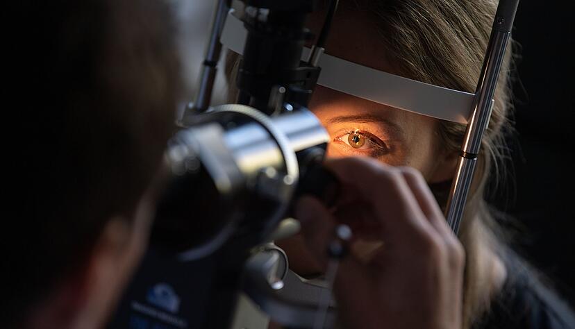 Wer einen Leidensdruck versp&uuml;rt, sollte seine n&auml;chtliche Sehschw&auml;che auf jeden Fall augen&auml;rztlich abkl&auml;ren lassen.