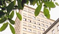 Das Haller Diak ist eines von drei Krankenh&auml;usern innerhalb der Holding. Vieles deutet darauf hin, dass die Klinik auf dem jetzigen Gel&auml;nde umgebaut wird.Foto: Reichert