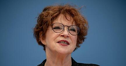 Anetta Kahane, Vorsitzende der Amadeu Antonio Stiftung, äußert sich zum Tod von Kiowa vor 30 Jahren.