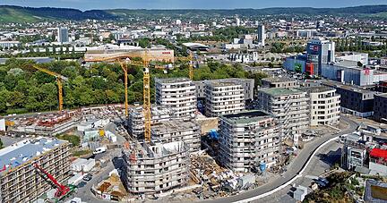 Bis zum Jahr 2025 soll das Baugebiet Hochgelegen, die größte zusammenhängende Quartiersentwicklung in der Geschichte der Stadtsiedlung, abgeschlossen sein. Es entstehen 749 Wohnungen. Bis zum Jahr 2025 soll das Baugebiet Hochgelegen, die größte zusammenhängende Quartiersentwicklung in der Geschichte der Stadtsiedlung, abgeschlossen sein. Es entstehen 749 Wohnungen.