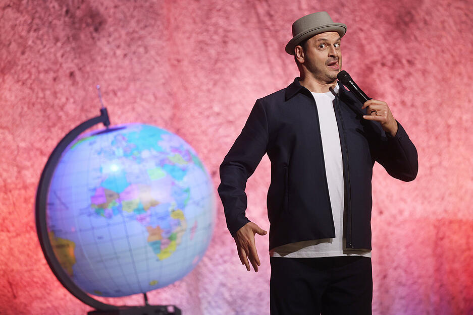 Kaya Yanar in der Heilbronner Harmonie. Kaya Yanar in der Heilbronner Harmonie.