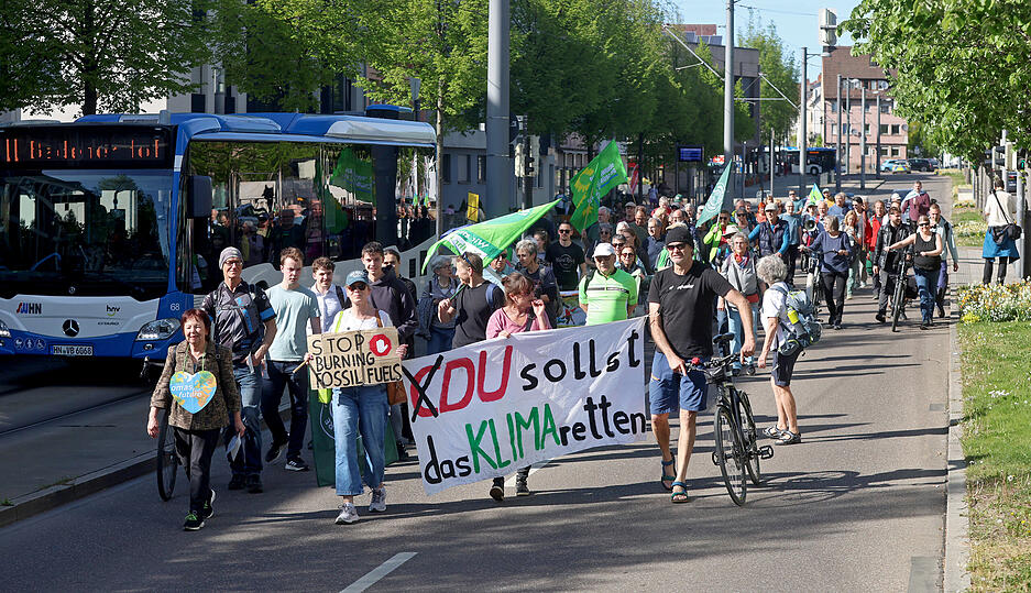Die Demonstranten fordern ein Umdenken in der Energiepolitik.