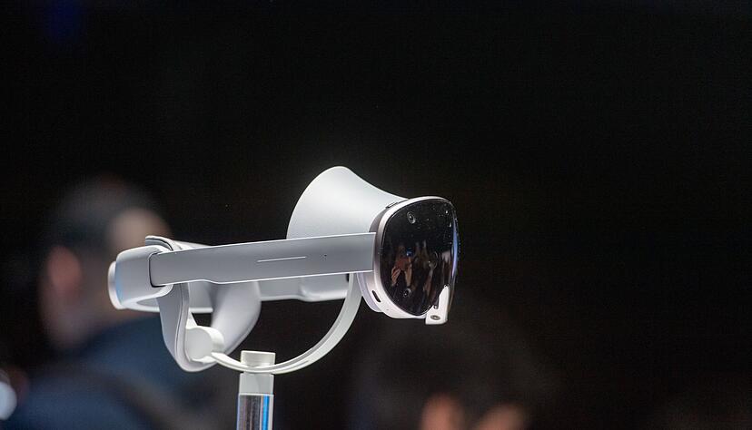 Na schau mal, noch eine VR-Brille, diesmal von Samsung. Android XR soll das Headset heißen, über das noch nicht viele weitere Details bekannt sind.