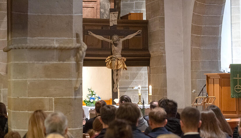 Am frühen Dienstagabend fand in der St. Laurentiuskirche in Niedernhall eine Gedenkfeier statt.
