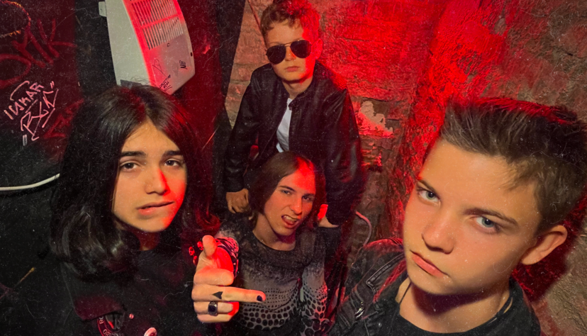 Die Heilbronner Band hat ihre neue Single "Scheissegal!"veröffentlicht. Die Heilbronner Band hat ihre neue Single "Scheissegal!"veröffentlicht.