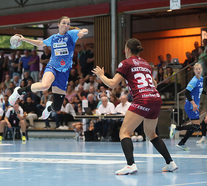 Trainer Thomas Zeitz konnte mit der Leistung der Sport-Union Neckarsulm im Bundesliga-Eröffnungsspiel nicht zufrieden sein. Trainer Thomas Zeitz konnte mit der Leistung der Sport-Union Neckarsulm im Bundesliga-Eröffnungsspiel nicht zufrieden sein.