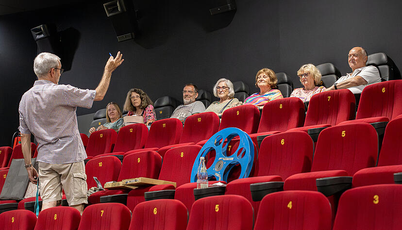 Die Zeit der Filmrollen (rechts) ist l&auml;ngst vorbei, heute ist alles digital, erkl&auml;rt Gerd Hofmann