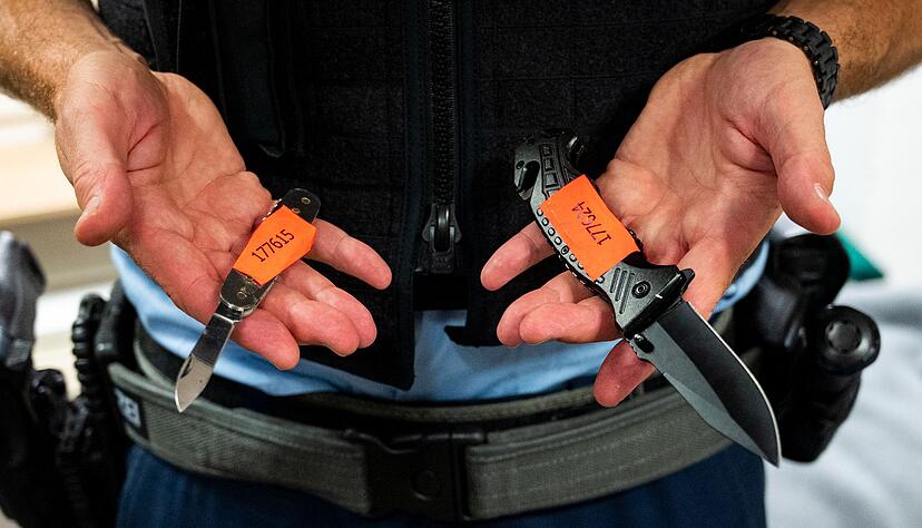 Göppingen richtet eine Waffenverbotszone ein. (Symbolbild) Göppingen richtet eine Waffenverbotszone ein. (Symbolbild)