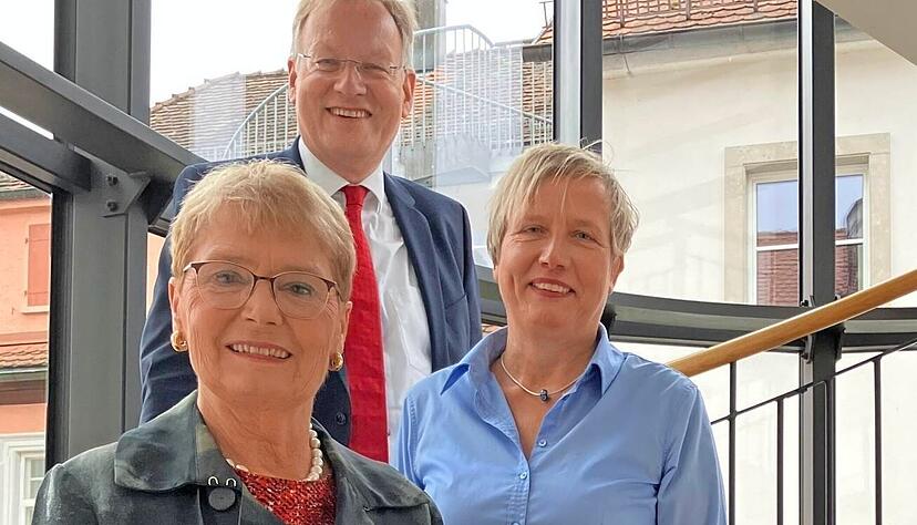Friedlinde Gurr Hirsch (Pro Region), Anne Sitter (StWürth-Stiftung pusht Bürgerstiftungen