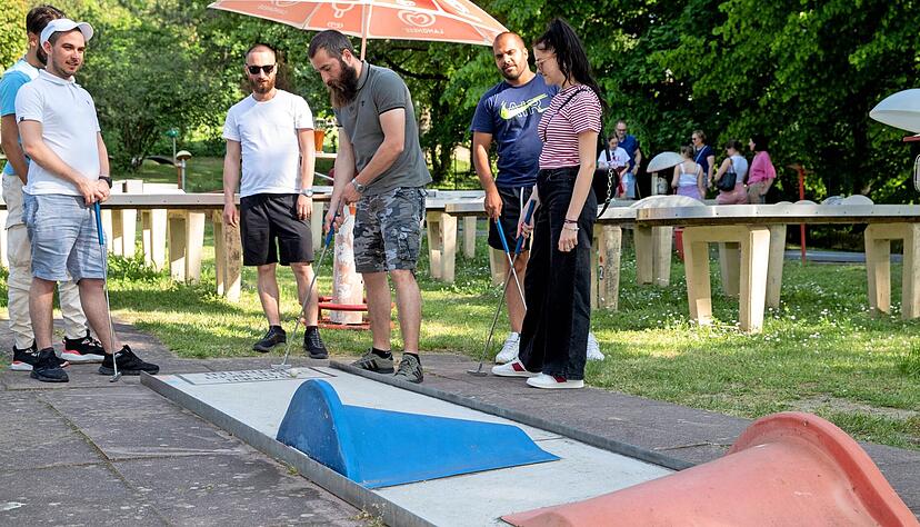 Hier wird im Sommer regelmäßig eingelocht: Der Minigolfpark in Bad Wimpfen. Seit mehr als  40 Jahren ist der Park in Besitz des Ehepaars Neubig. Hier wird im Sommer regelmäßig eingelocht: Der Minigolfpark in Bad Wimpfen. Seit mehr als  40 Jahren ist der Park in Besitz des Ehepaars Neubig.