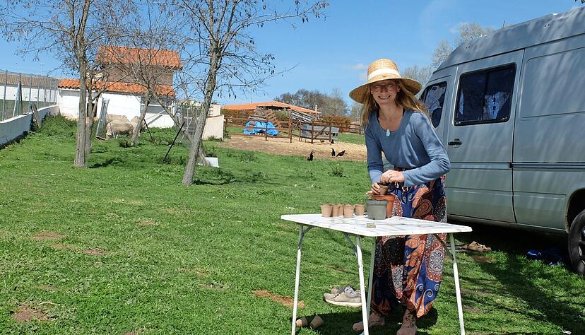 Die Natur vor der Haustüre: Lea Davies und ihr Mann Paul leben seit zwei Jahren in einem Van. Die beiden sind automatisch viel draußen.
Foto: privat