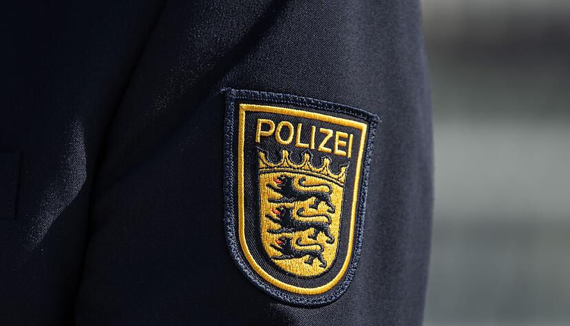 Das Wappen der Polizei Baden-Württemberg dürfen nur echte Polizisten tragen. (Symbolbild) Das Wappen der Polizei Baden-Württemberg dürfen nur echte Polizisten tragen. (Symbolbild)