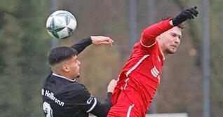 Die &Ouml;hringer mit Justin Scholl (rechts) haben am Sonntag den R&uuml;ckrunden-Auftakt vor der Brust. Der Tabellendritte startet mit einem Ausw&auml;rtsspiel beim Mitaufsteiger SG Schorndorf. Wird der TSG-H&ouml;henflug gebremst?
Foto: Marc Schmerbeck
