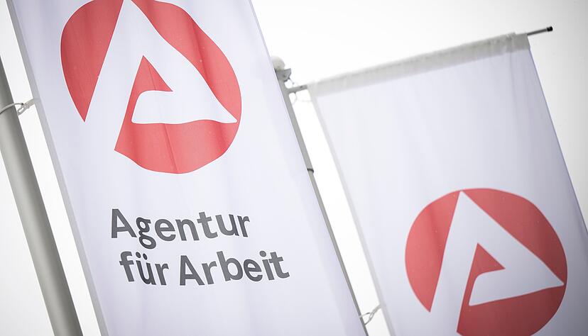 Die Fr&uuml;hjahrsbelebung am deutschen Arbeitsmarkt f&auml;llt in diesem Jahr weitgehend aus. Die Wirtschaftsschw&auml;che dominiert den Arbeitsmarkt.