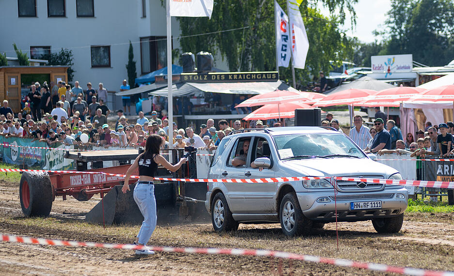 Nach dem Jubiläum 2024 findet am 6. und 7. September der 26. Trecker-Treck auf den Hüttenäckern in Sontheim statt.  Quads, SUVs und Schmalspurtraktoren ziehen bis zum frühen Abend über die vorgegebene Strecke, bevor die Pulling-Party steigt.