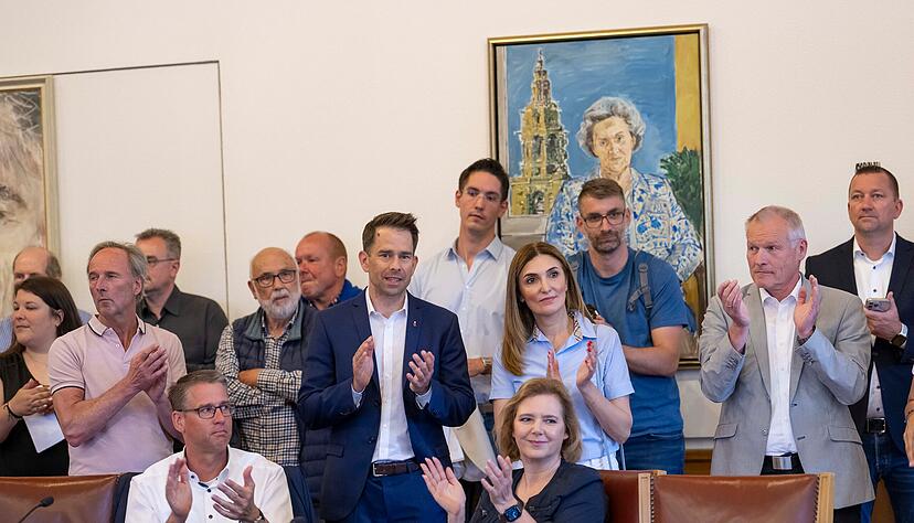 Im Heilbronner Gemeinderat werden künftig elf Parteien und Wählervereinigungen in dem 40-köpfigen Gremium vertreten sein. Im Heilbronner Gemeinderat werden künftig elf Parteien und Wählervereinigungen in dem 40-köpfigen Gremium vertreten sein.