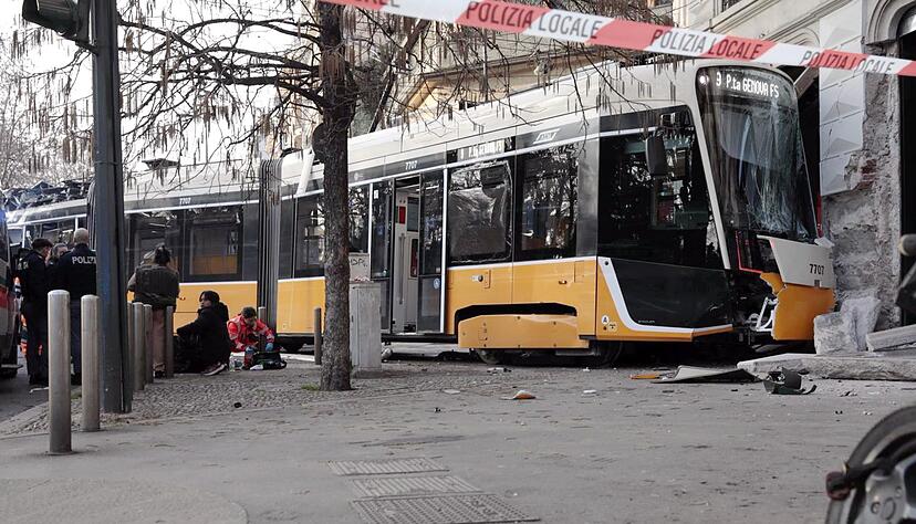Die Tram soll erst seit wenigen Monaten im Einsatz gewesen sein. Die Tram soll erst seit wenigen Monaten im Einsatz gewesen sein.