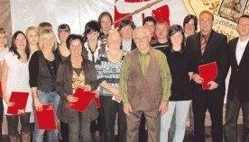 Beim TSV Langenbeutingen wurde zahlreiche Mitglieder für langjähriges Engagement im Jugendbereich geehrt.Foto: Agentur Kochertal Beim TSV Langenbeutingen wurde zahlreiche Mitglieder für langjähriges Engagement im Jugendbereich geehrt.Foto: Agentur Kochertal