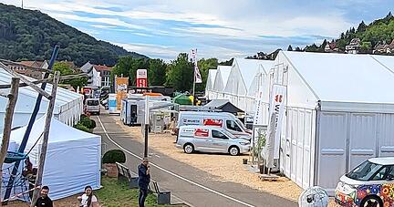 Die Stände und Hallen auf den Künzelsauer Wertwiesen stehen für die Messebesucher bereit.
Foto: privat